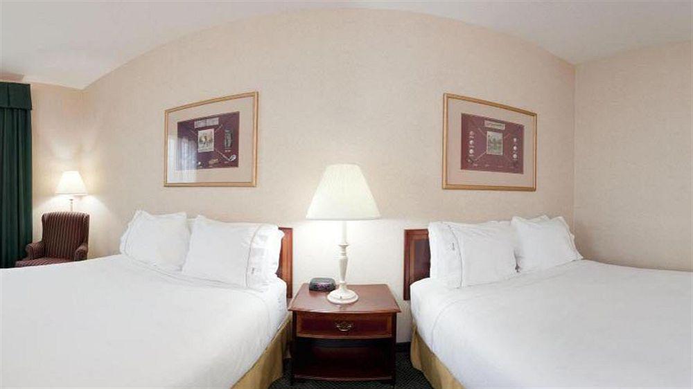Holiday Inn Express Kilmarnock Luaran gambar